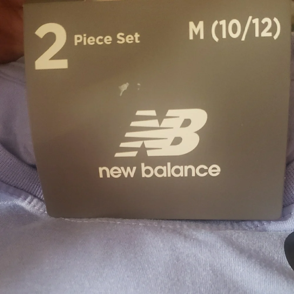 New Balance Girls Blue Cargo Jogger and Tshirt Set, Size M, 10/12